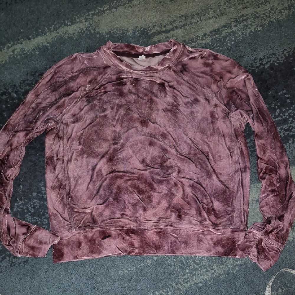 LULULEMON Velour Warm Down Crew..like New..size 8
